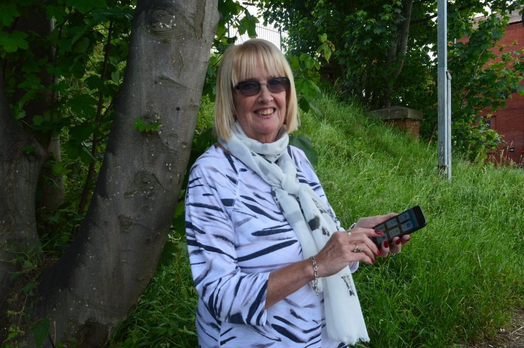 innovationnwc's tweet photo. New #smartphones give older people in #Merseyside more independence https://t.co/wF4q2ksho7 #innovation #NHS #AHSNs https://t.co/B6xSwtMTu5