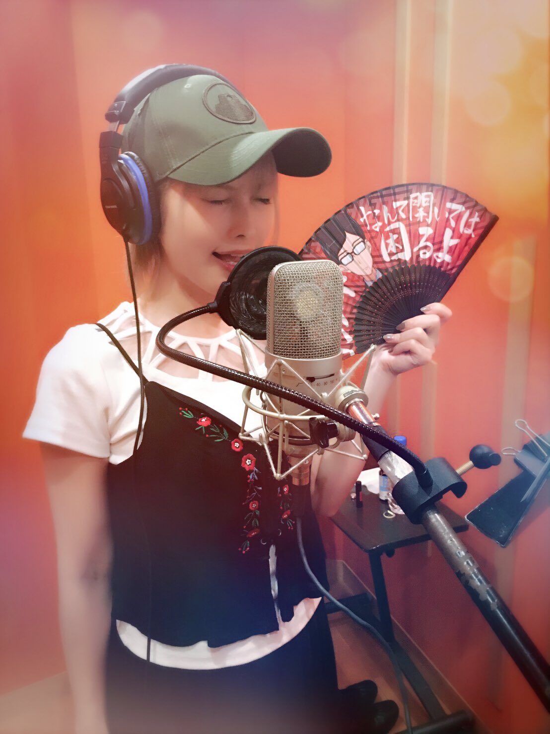 佐咲紗花 本日 ガールズ Amp パンツァー最終章１話 ３話の主題歌 Grand Symphony レコーディングでした 魂を込めて音に声を重ねて来ましたよ 公開まで楽しみにしててね Garupan ガルパングッズにパワーをもらうの巻 T Co Wcxki1cviv