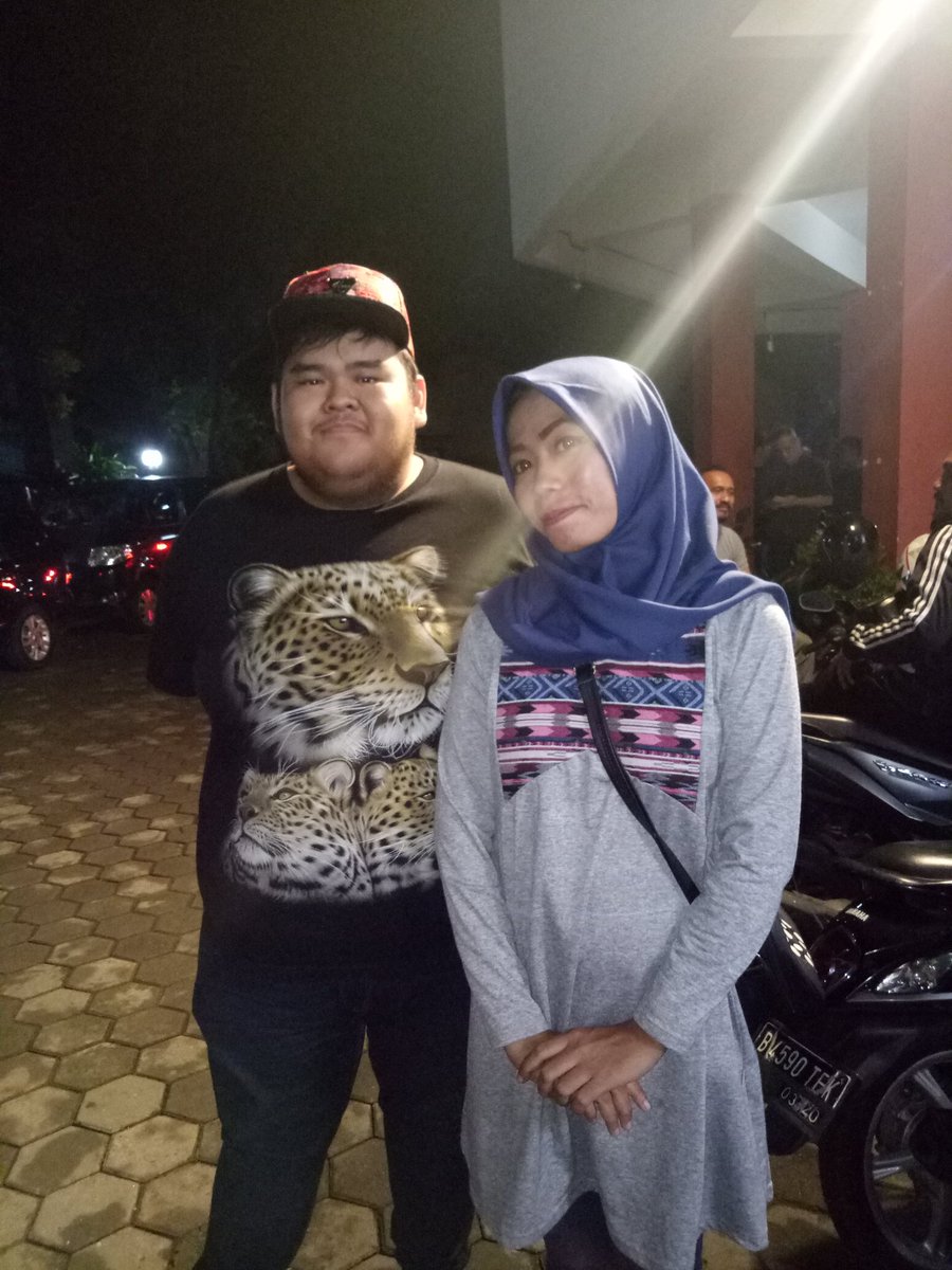 PujiyantiJP's tweet photo. akhirnya bisa photo bareng pemainnyaπ
π
walaupun belom semuanya sihππ
#Allover
#supportAnakLangit
#supportRainbow
#AnakLangitSctv
#sinemart https://t.co/PdQPKCejmQ