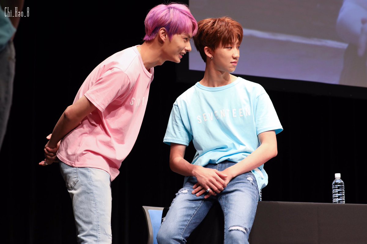 minghaoarchives's tweet photo. 170721 THE8 @ Osaka Fansign 
cr. Chi_Hao_8 &amp; the8pics
 #디에잇 #세븐틴 #THE8 #SEVENTEEN https://t.co/kYBUgq8Qrp