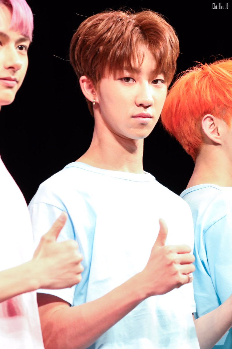 minghaoarchives's tweet photo. 170721 THE8 @ Osaka Fansign 
cr. Chi_Hao_8 &amp; the8pics
 #디에잇 #세븐틴 #THE8 #SEVENTEEN https://t.co/kYBUgq8Qrp