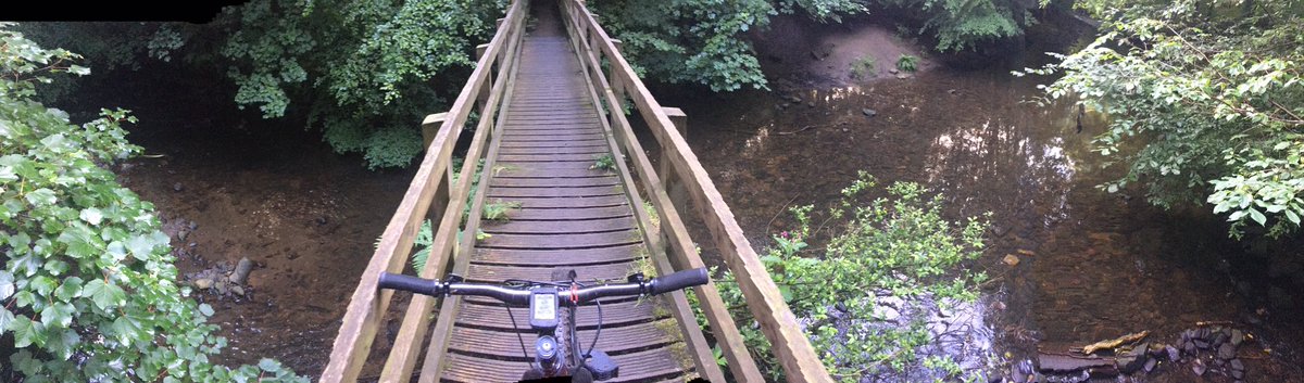 mitchyboyjones's tweet photo. Spot the @ChiaCharge... @manx100mtb countdown @wiznige @sankapil #singlespeedsunday https://t.co/jEgaudA2i1