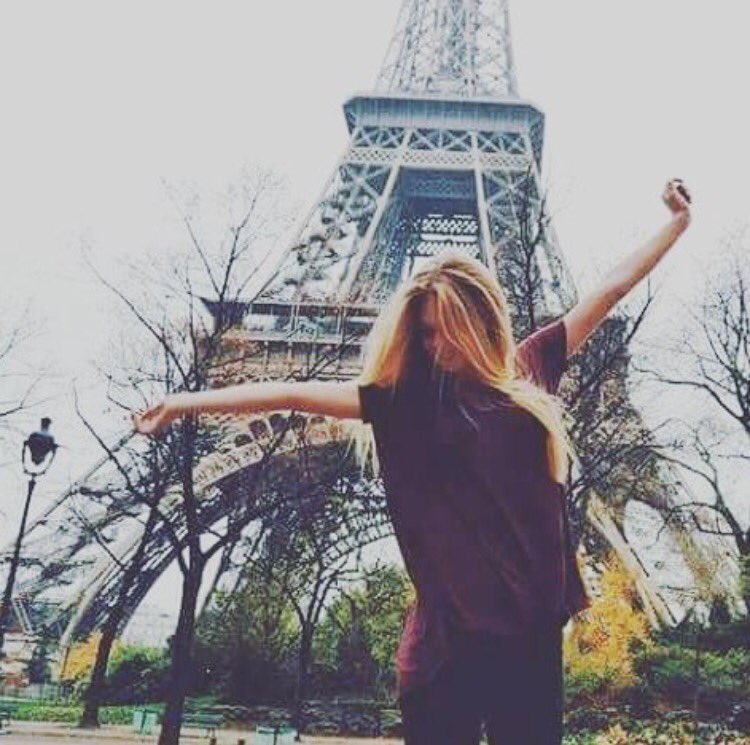 HaedeSoan's tweet photo. ⠀ ⠀  ⠀ ⠀🌎.                                           🍥🐬➺🌸↷
وذا تححتاجين كم نبضضه 😻
اششيل اني الگلب وانطيج 💗🍃
⠀⠀ #لنؤ 💕🙈 https://t.co/Mhmp0JNlKA
