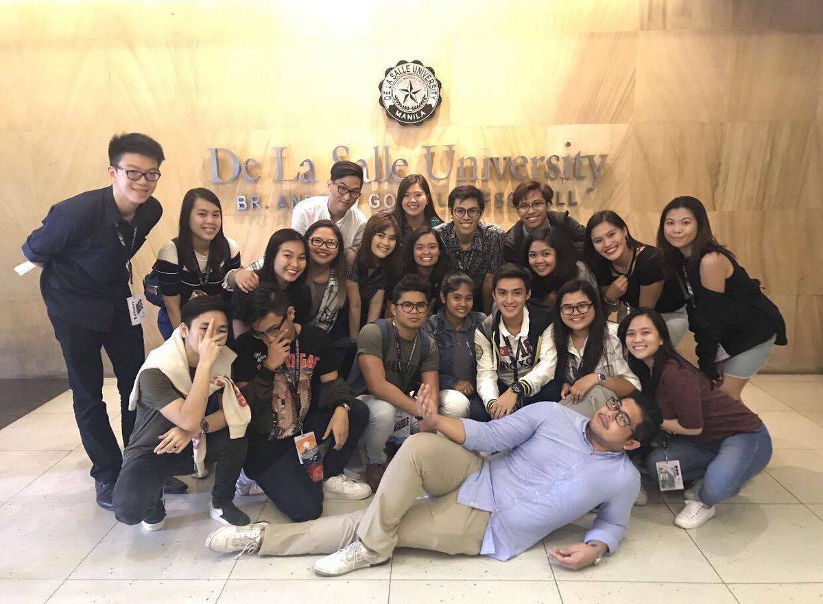 iamangelcenteno's tweet photo. LaSallian for a day. Thanks @TheOfficialEES ❤️ &amp; @DLSUYES 💚

#CampusSwap
#DLSUxENDERUN
#EESinDLSU2017 https://t.co/d2LxjPAp5O