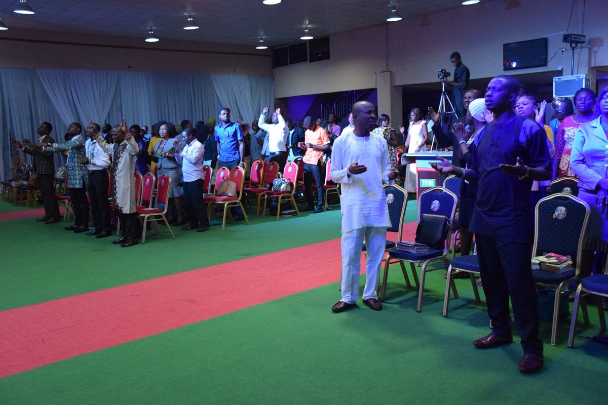 ofmlagos's tweet photo. #LiveServiceWithRevFidelisAyemoba
#9SundaysofDivinePossibilities
#SundayJuly23 #2017
#TaggedGodCan
#ofmlagos https://t.co/uOi7apDyYe
