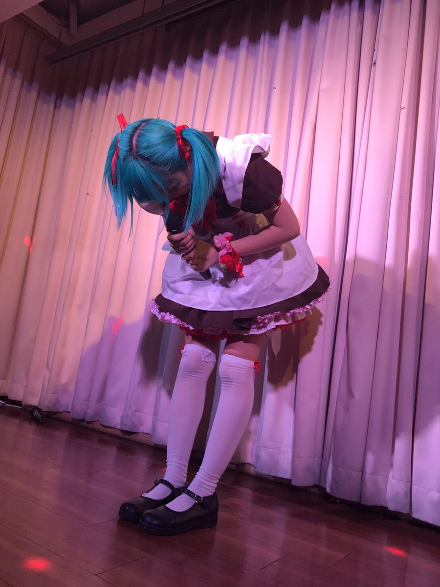 maid_ichigo's tweet photo. 💖卒業式の写真❤️

みんな保存してーっ✨ https://t.co/pb5B1aabJT