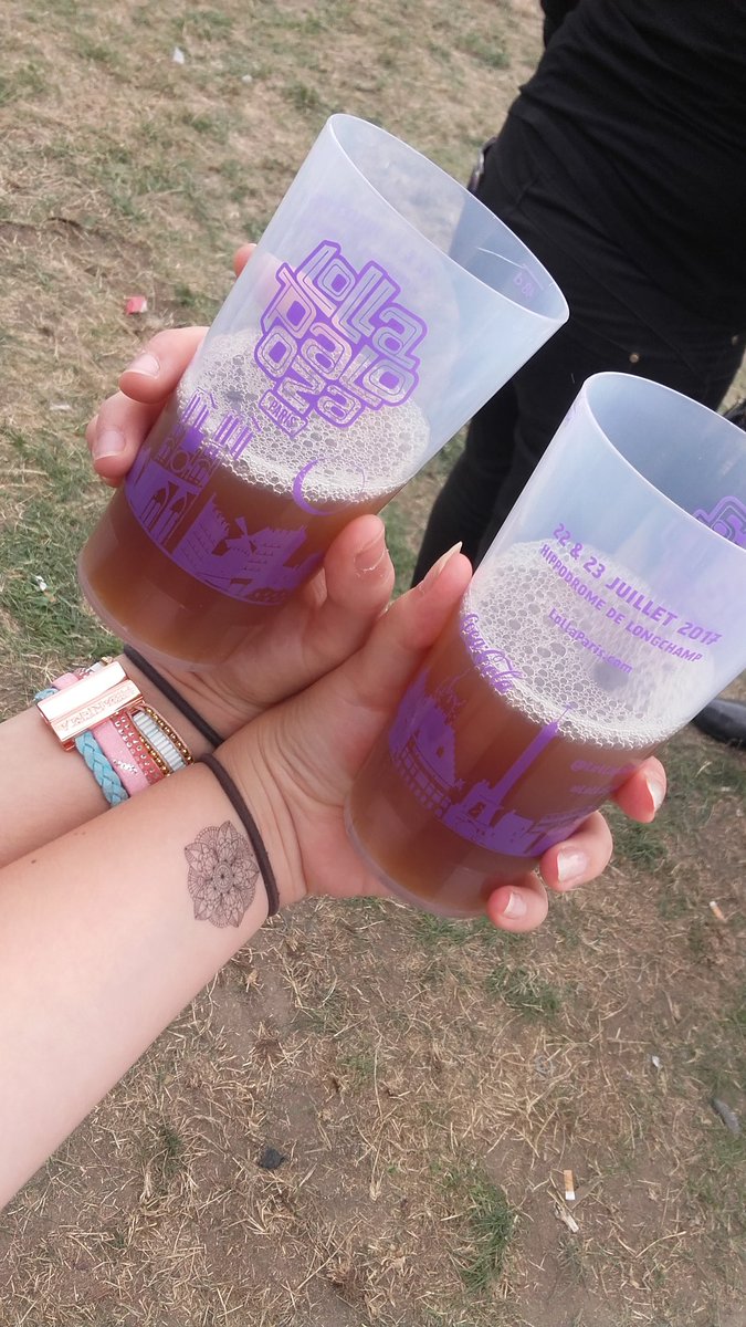 xogirl___'s tweet photo. #LollapaloozaParis à jamais gravé dans mon cœur ♡ https://t.co/VnWzMbLkKY