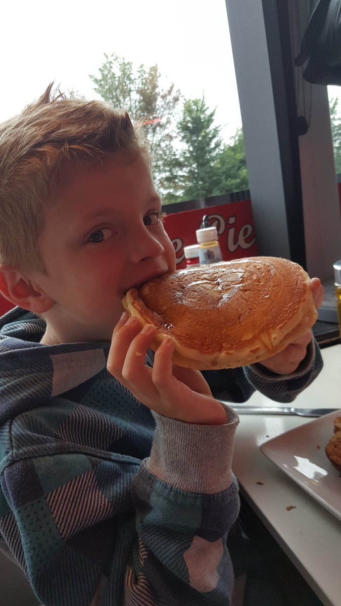 Camping and LEGOLAND time to be kids again first stop American diner ❤❤❤❤