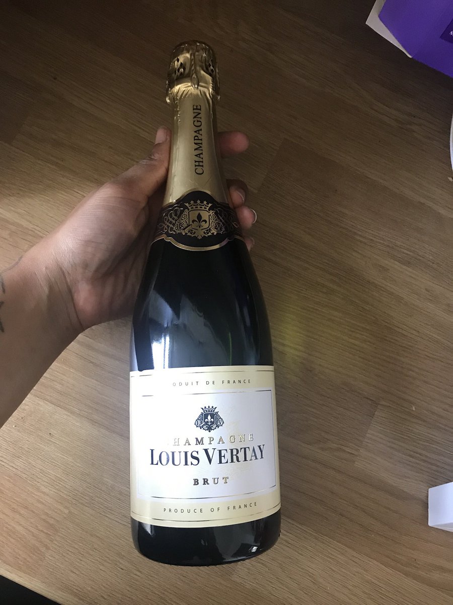 IdowuGlobal's tweet photo. #studentgifts #CharlieC #Georgie #Yasmin https://t.co/ksn6UVvqQZ