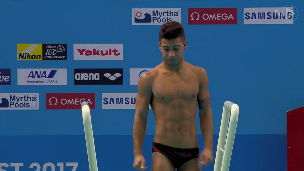 divingmales's tweet photo. Carlos Escalona (Cuba) 1m #FINABudapest2017 https://t.co/7cxA6mAmA6