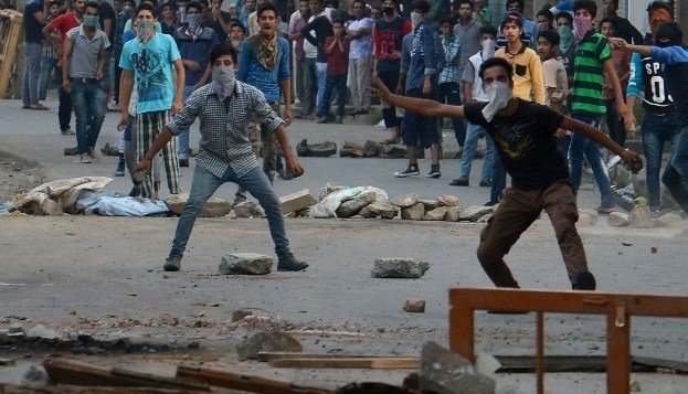 Waqtnewstv's tweet photo. قابض فوج کے وار سے ایک اور کشمیری کو شہید,
#Waqtnews #kashmir #Undrest #Martyr #Kashmiri
https://t.co/ycNmBVzs3s https://t.co/tSaDTIJslm