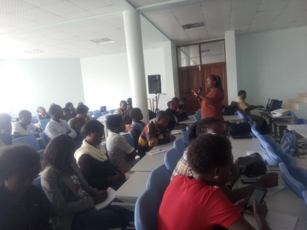 SohicR's tweet photo. Dr. Madelaine taking of #HealthEducation to @SohicR members prior to #Demosite2017 https://t.co/gt1D4tkwbI