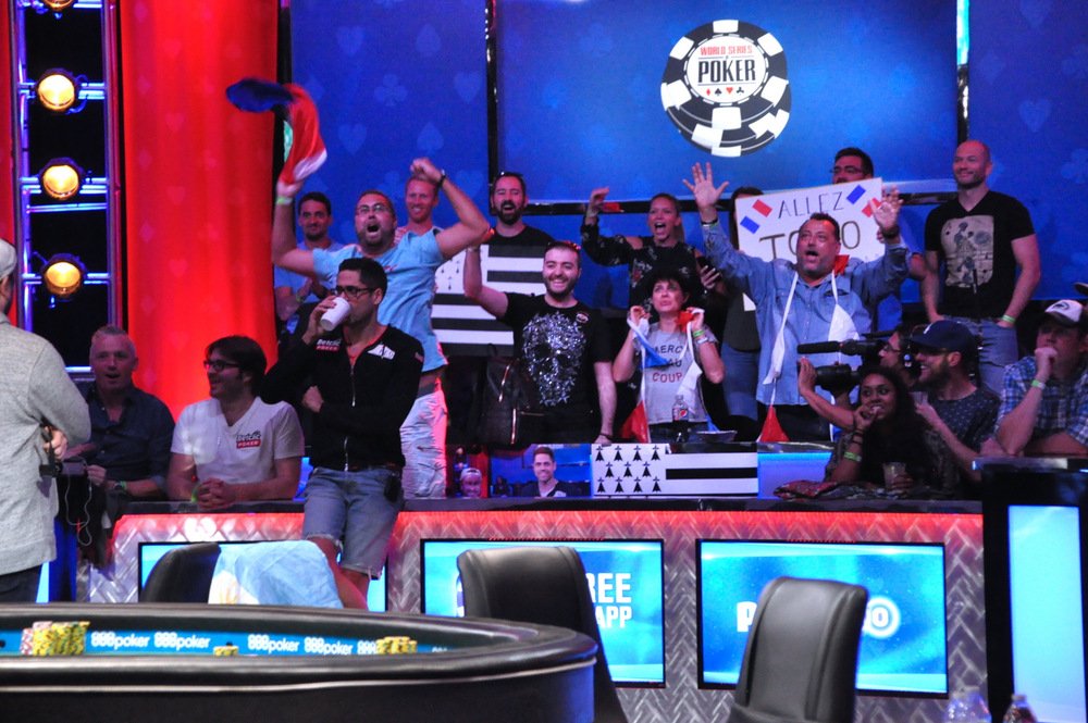 Winamax's tweet photo. C’est ainsi que s’achèvent 51 jours de reportage à Vegas. Un dernier article en forme d’au revoir. Merci ! > https://t.co/YmMHHVvg7K @WSOP https://t.co/l7fRqpzF0g