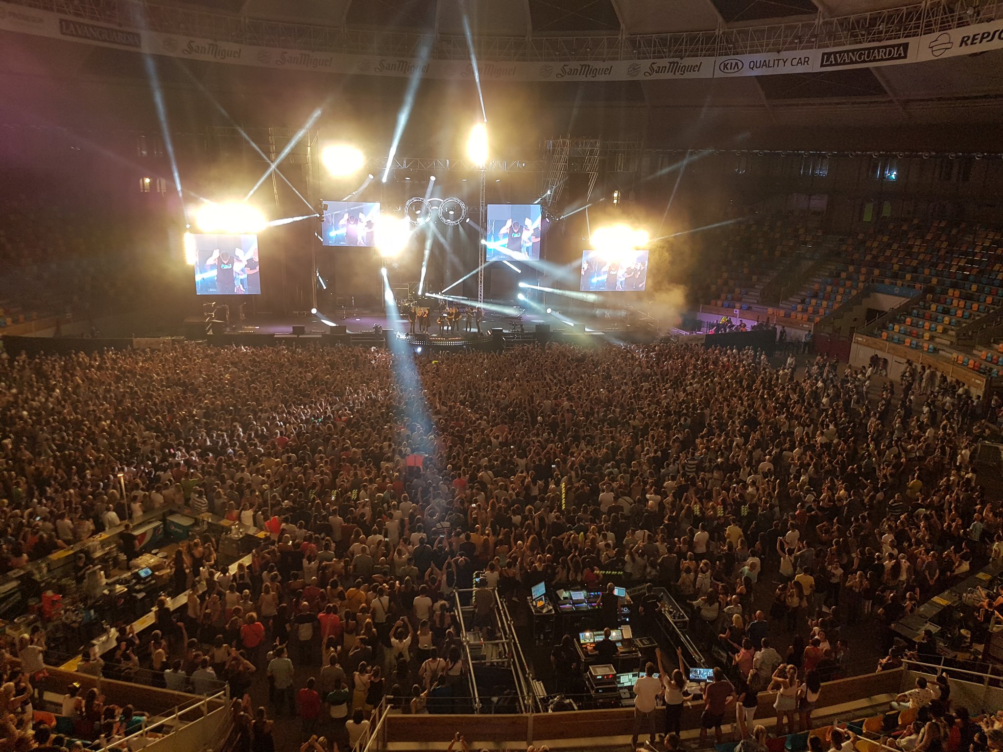 TARRACO ARENA on Twitter: "Gran concierto de @MelendiOficial en la TAP