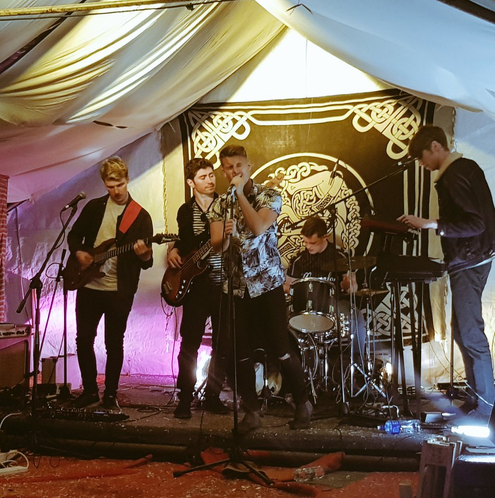 lavengroband's tweet photo. Thanks @freefringe_fest for having us. Next weekend we play @sunflower_fest 🤘#Irishmusicparty https://t.co/iAeuVjscsZ