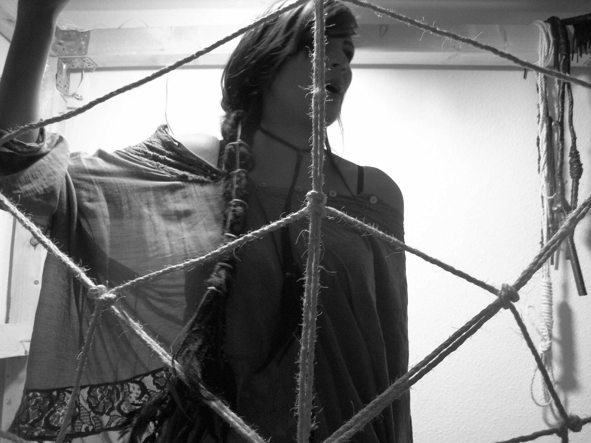BigBadWoelfchen's tweet photo. Without comment... 

#bdsm #playtime #roleplay #ropes #fetish #dungeon https://t.co/CPMUkUMnDG