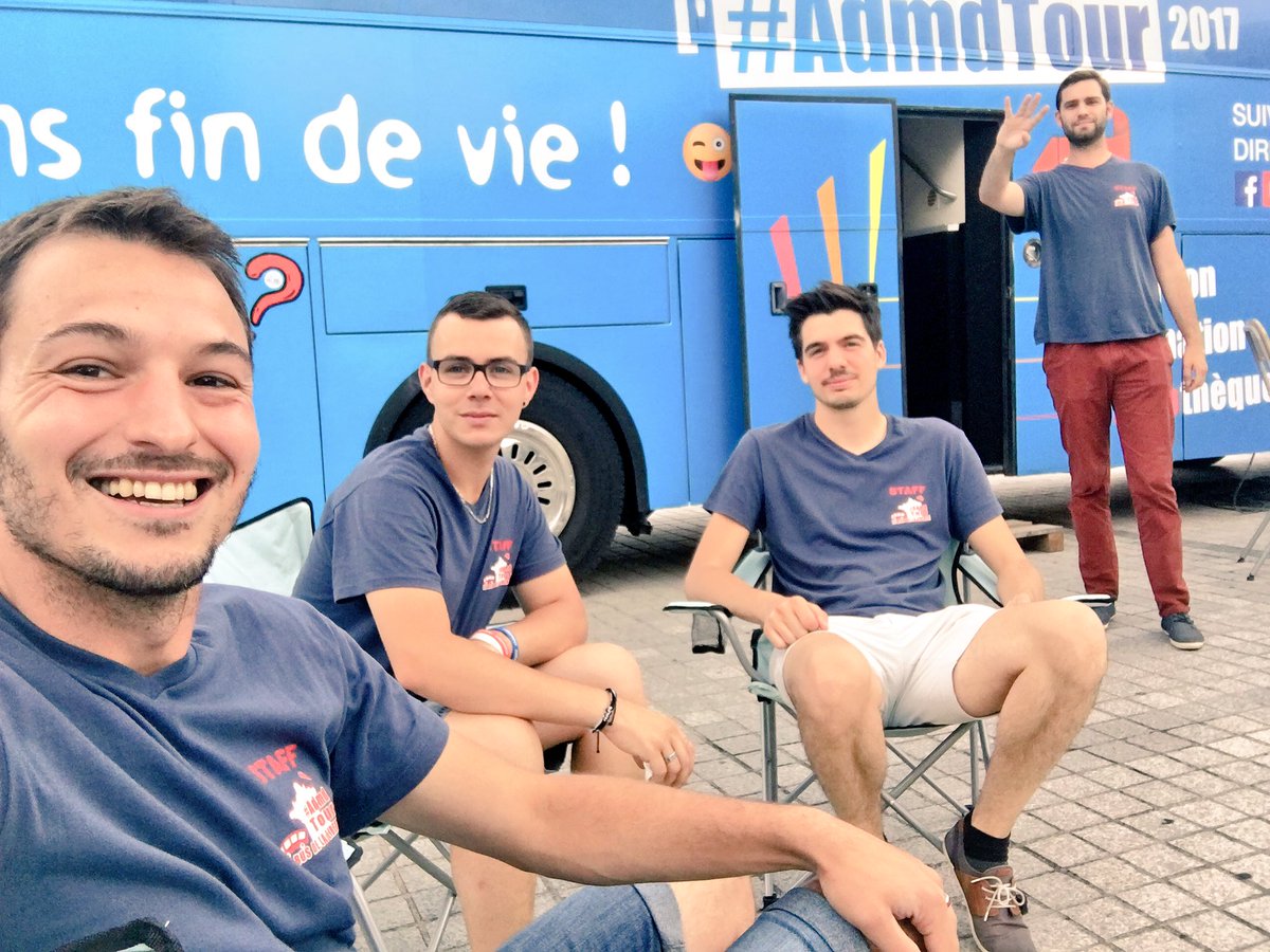 ChrisMichelFr's tweet photo. Bonjour #Annecy ! Retrouvez-nous ici jusqu'à 17h pour parler #findevie #directivesAnticippées #TasTaDa #parlonsfindevie #admd https://t.co/RZjdaT3ljx