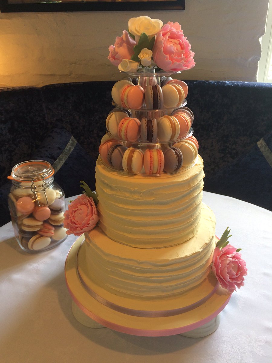 alimacfoodie's tweet photo. Proud of my cake efforts this week! #macaronweddingcake for my brother yesterday https://t.co/Ztlz0diCGo