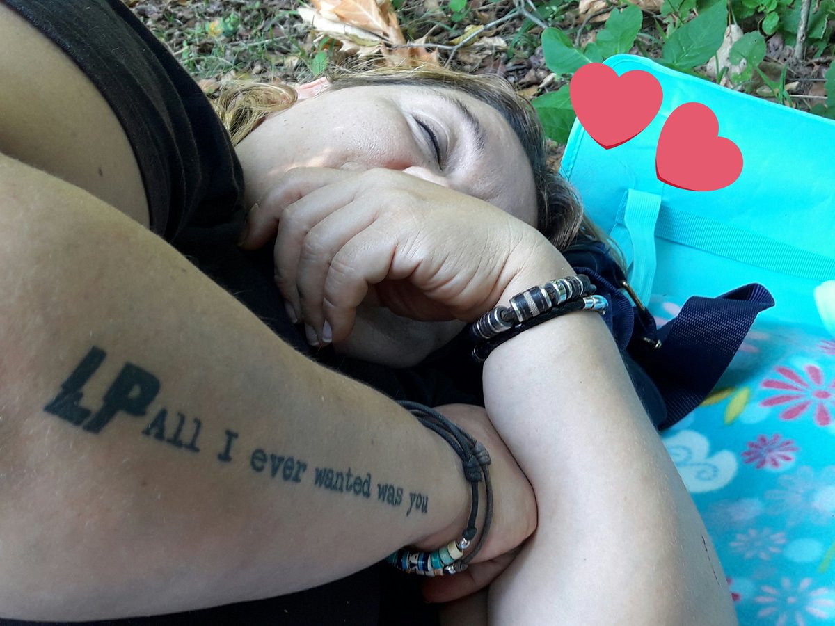 GILGERVA's tweet photo. Relax nel parco di Monza 😴 @marapaganella  @iamlp https://t.co/K6ylpN93QT