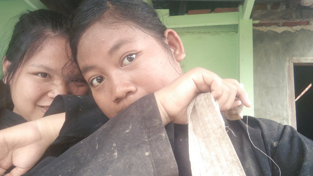 asticondrowati's tweet photo. Pulang latihan gabungan
#capek
#psht_1922 https://t.co/rByxmA0exd
