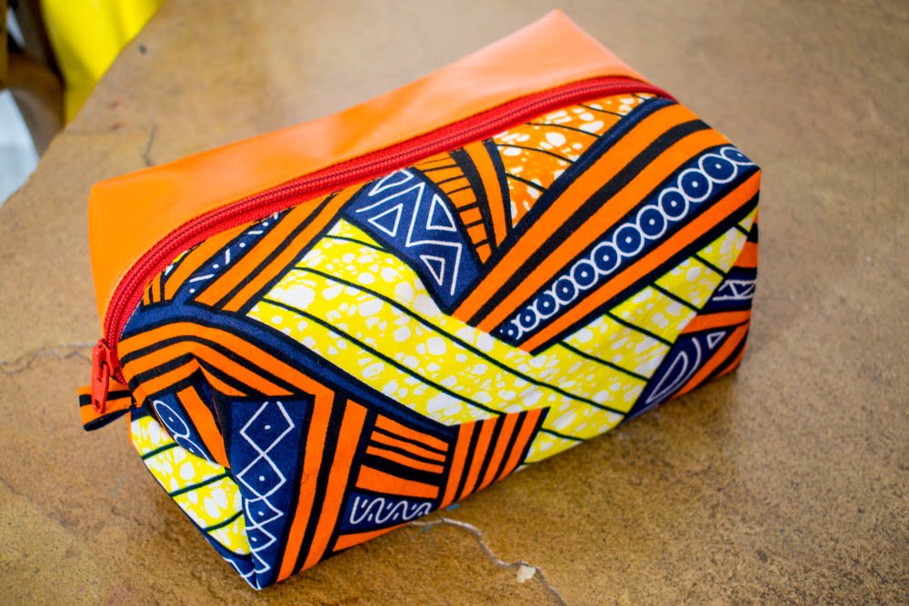 Kurlycheeks's tweet photo. Just finished making these makeup bags because ladies need unique bags to store their toiletries...😊😊 https://t.co/PfVw9nqb7C