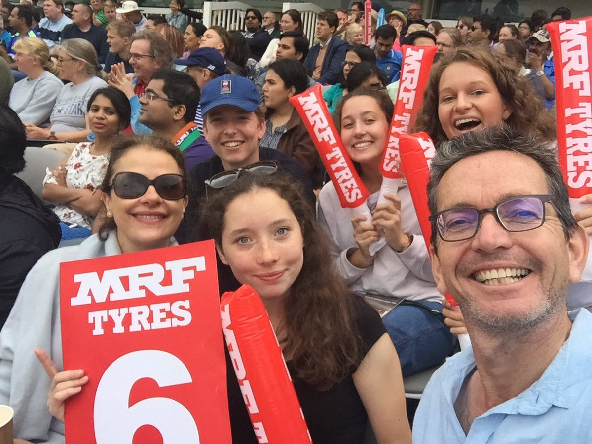 KateEFHarrison's tweet photo. COME ON ENGLAND!!! #WWC17 #WWC17Final #ENGvIND #MRFTYRES https://t.co/ZrqfzLw6zH