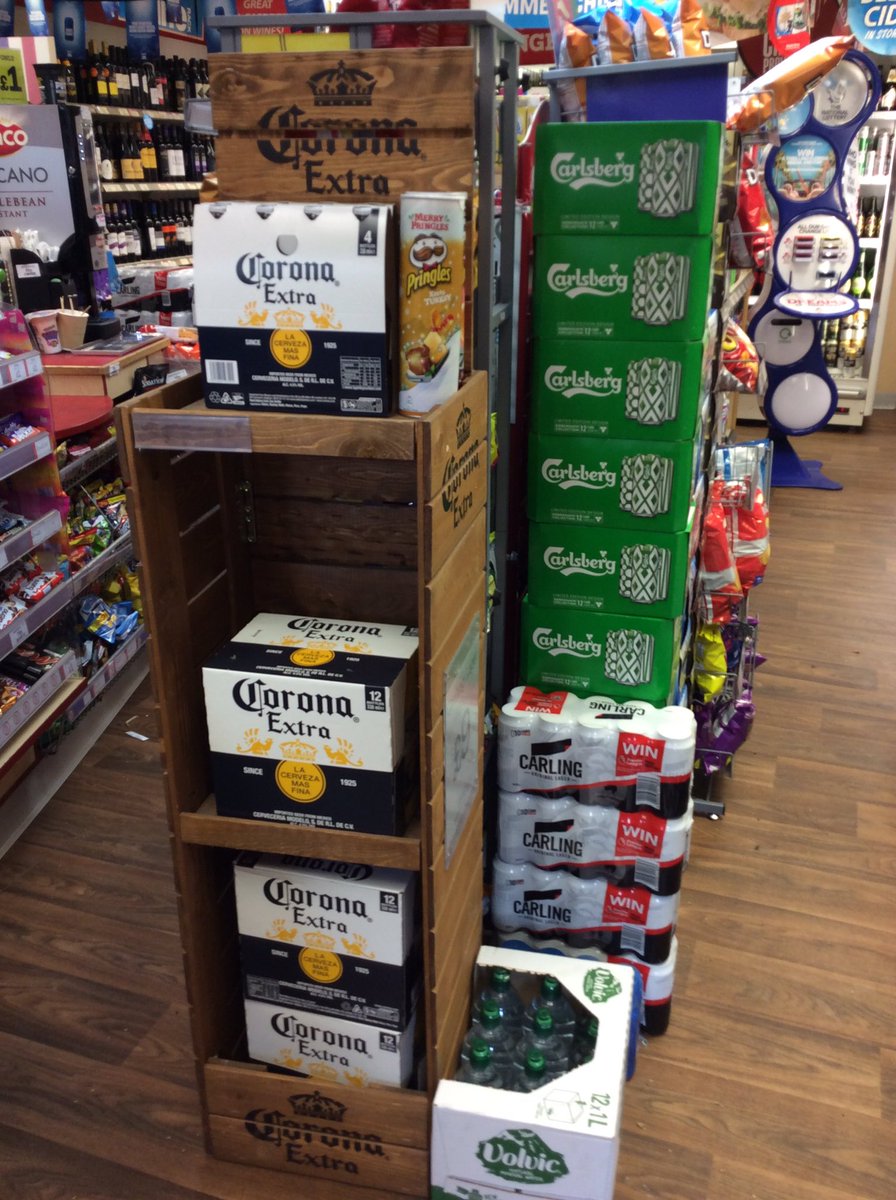 PowerforceMC23's tweet photo. #Wintheleague  # @carling @BargainBooze Whittle-le-woods BBOOZE
Retailer embraces "On pack Offers" "Premier league prizes" 📈🛒⚽️🍺 https://t.co/kOsfJIZIaq