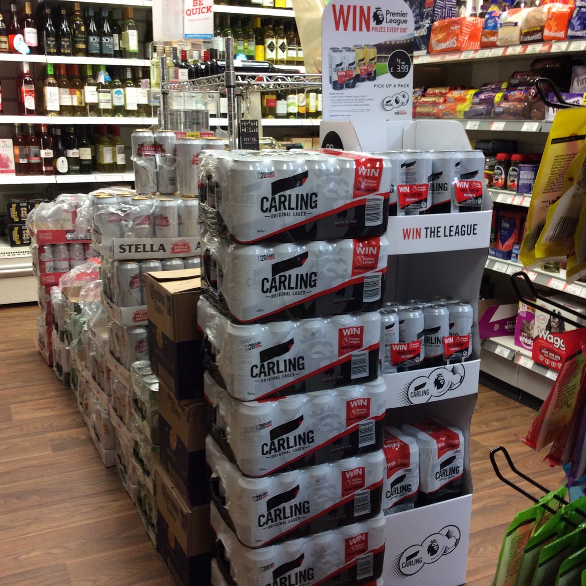 PowerforceMC23's tweet photo. #Wintheleague  # @carling @BargainBooze Whittle-le-woods BBOOZE
Retailer embraces "On pack Offers" "Premier league prizes" 📈🛒⚽️🍺 https://t.co/kOsfJIZIaq