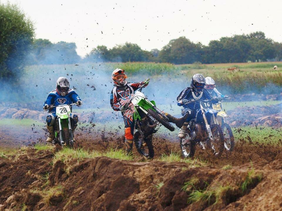 De cross belooft dit jaar weer een spektakel te worden. Meedoen? Geef je snel op via zomerfeestenwesepe.com