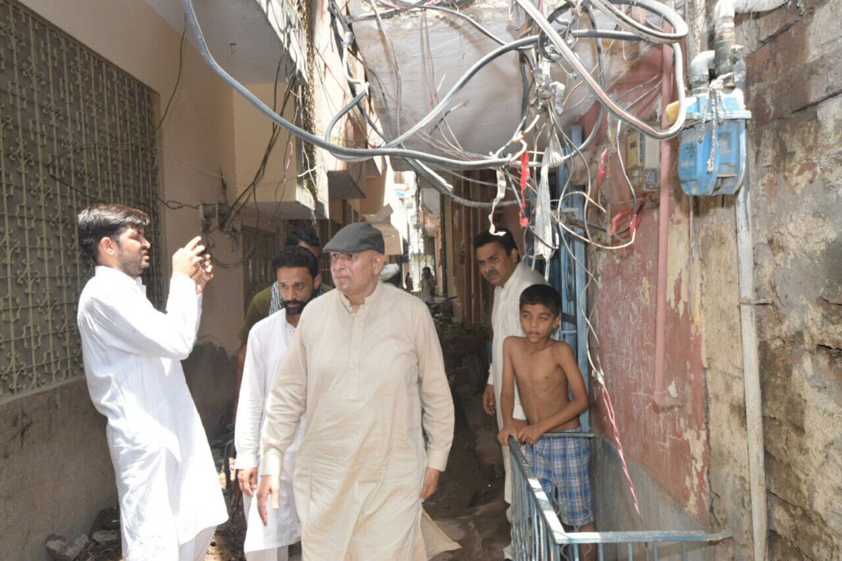 TeamSarwar's tweet photo. "میں بھی ہوں عام آدمی" https://t.co/SeIhxYcaSu