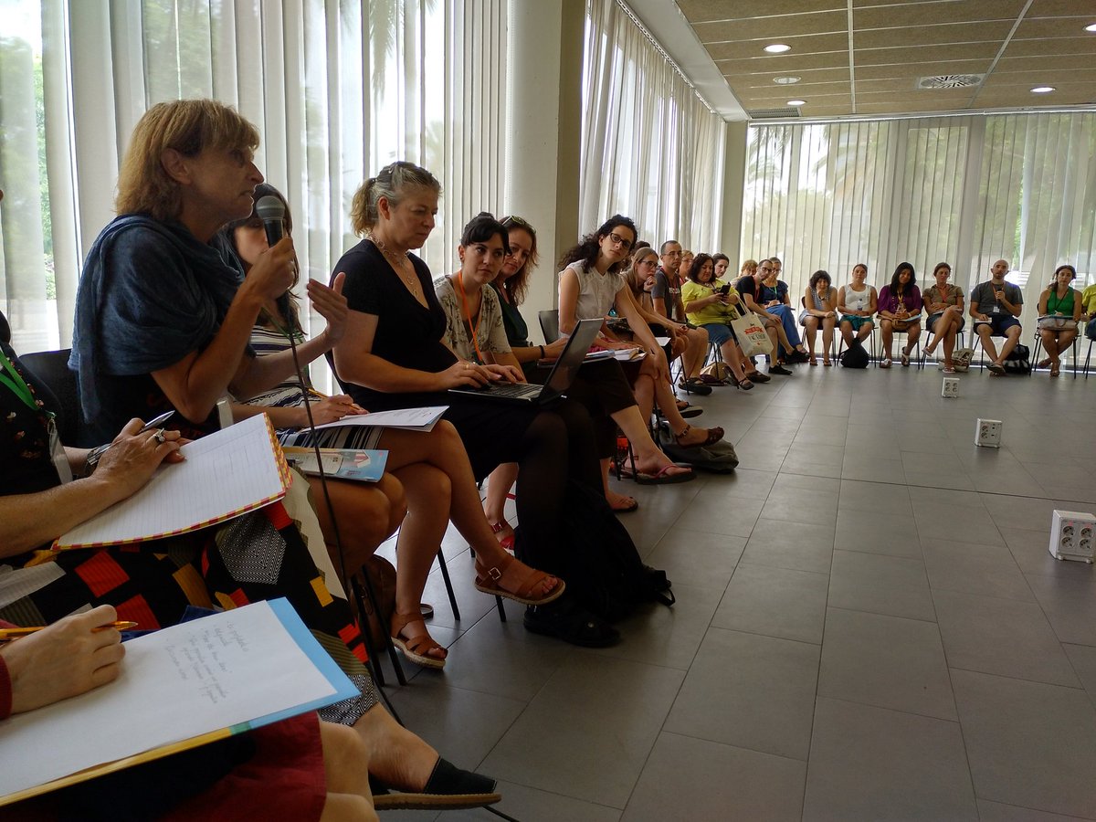 profedeele's tweet photo. #TuEspacio Es el momento de compartir todas las ideas, dudas e inquietudes que se nos han quedado en el tintero en #profedeele17 🤔 https://t.co/Q16NkoUZHr