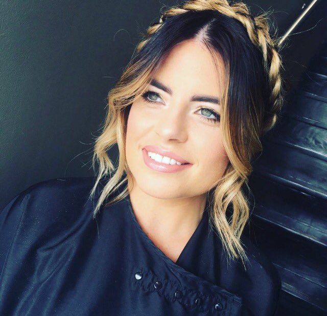 Buffmakeup's tweet photo. Beautiful makeup by Jessica Moulds on @ArthursLauren 😍😍 #BUFFGal https://t.co/ZtiIqvBmHx