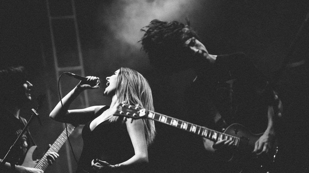 SodiumFilms's tweet photo. Girls Rocking @centrestage.uk 1/3 @psychospoons #livemusic #centrestage #martinhouse #psychospoons #sodium #gig #gigphotography #lightingde… https://t.co/SwIANtuenk