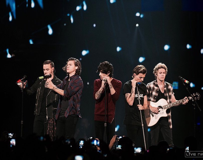 suhaylla_'s tweet photo. 7 years.
5 albums.
83 songs.
16 music videos.
118 prizes.
4 tours.
6 world records.
2 movies
*ONE DIRECTION*
#7YearOfOneDirection https://t.co/xxeeSHgDWV