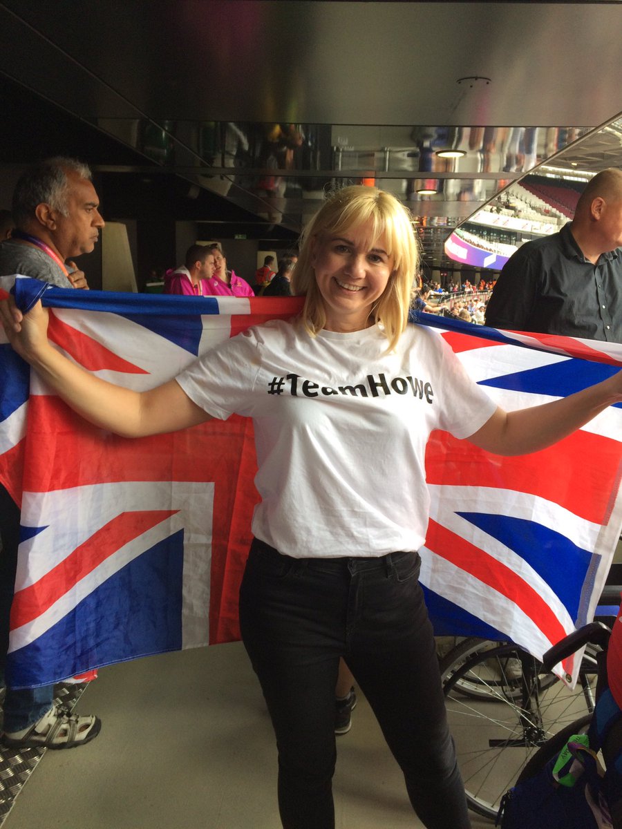 JonnyMogs's tweet image. Here's the proudest Welsh mam in the stadium! Congrats Toni. @jordanhowe2012 #TeamHowe