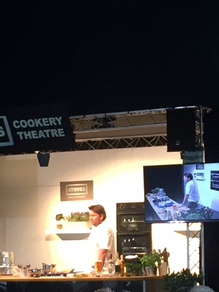 TimothyTaylors's tweet photo. Here's @jamesmartinchef enjoying a pint of #knowlespringblonde during the Cookery Theatre @YorksDalesFest #skipton https://t.co/CGjsj2tgMh