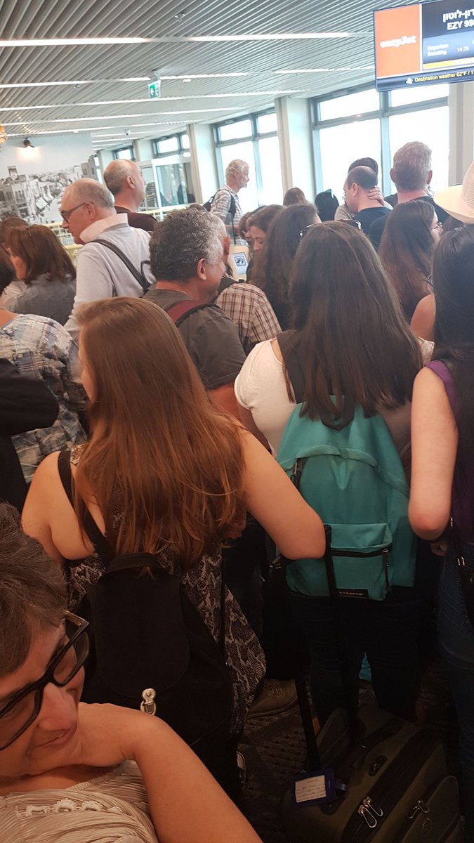 DMAkeup1's tweet photo. @easyJet 2nd day of delayed flights and no communication! I just want to get home!!! I will NEVER use you again!!!!!! https://t.co/2OSXtVA3yn