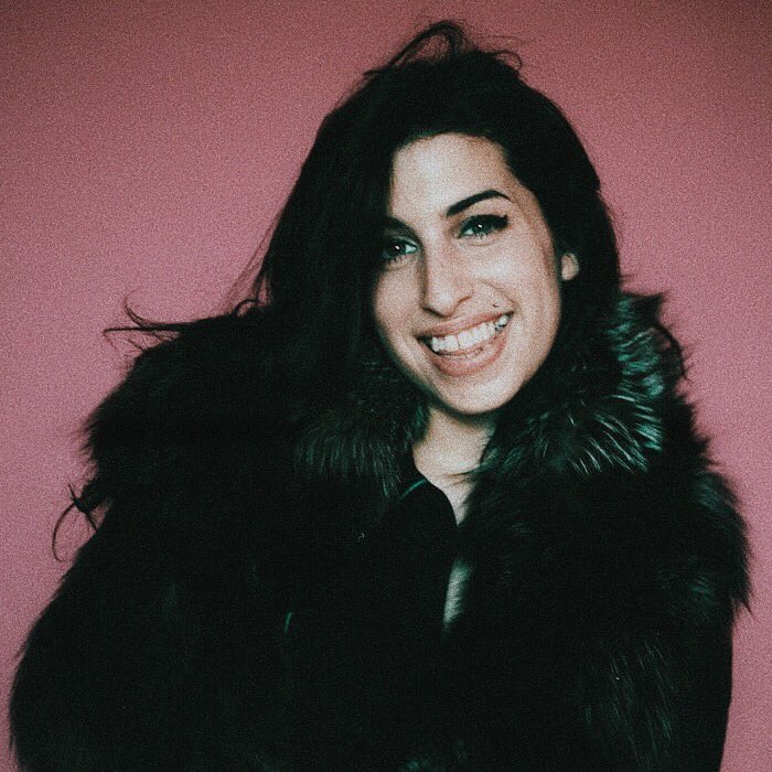 PopCrave's tweet image. 6 years ago today, we lost a musical legend, Amy Winehouse. Her impact and legacy left on the industry will never be forgotten.