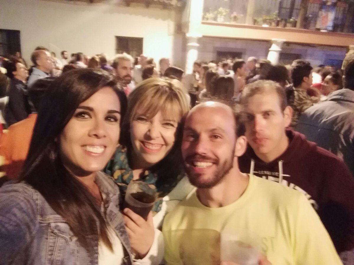 ericapucela81's tweet photo. Madre que bien lo hemos pasado! !!! https://t.co/YUsFQHho65