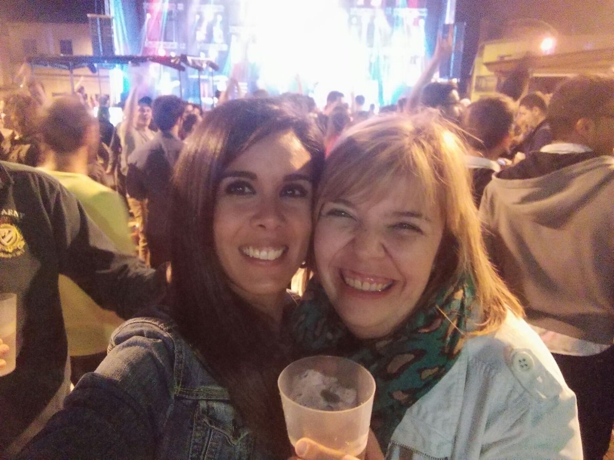 ericapucela81's tweet photo. Madre que bien lo hemos pasado! !!! https://t.co/YUsFQHho65