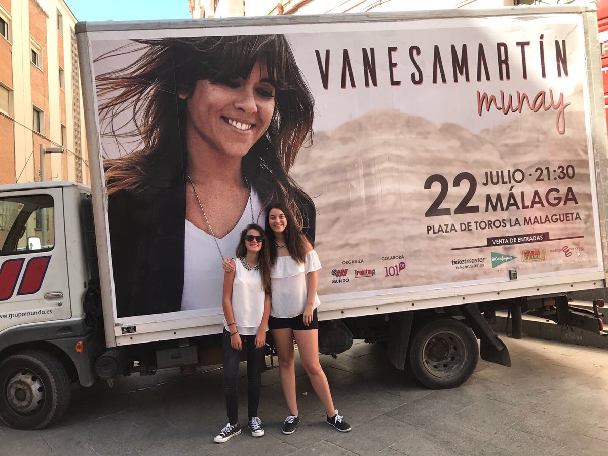_NuriaVM's tweet photo. Un gran concierto con una gran compañía 🙆🏻 #MundoMunay https://t.co/v6V2nhPTU1