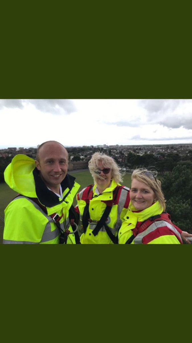 Dorset_ER's tweet photo. Some of the team @aaronhead Janet Boniface and @Jackie300365 up 100ft #ArielLadderPlatform above the #ESFFD @DWFRSPooleFire #retained https://t.co/AGYdELghaA