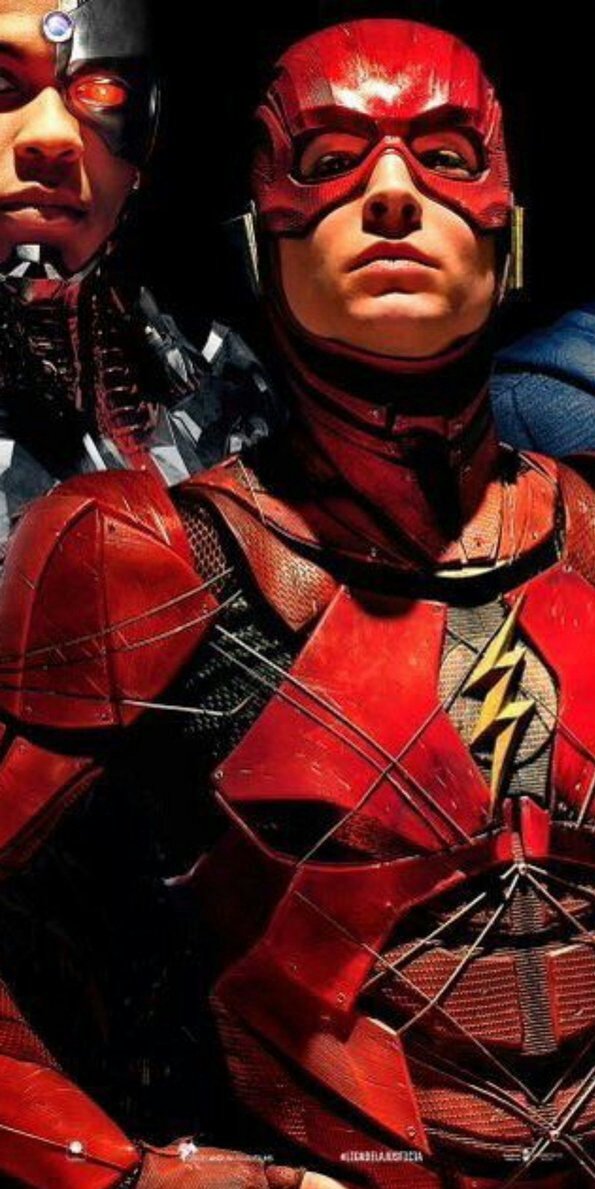SpacePuppyMonEL's tweet photo. @CrazyyHotMess Laughs."No the other hang on." Pulls out photo."This Barry." https://t.co/YxZHfGeJUp