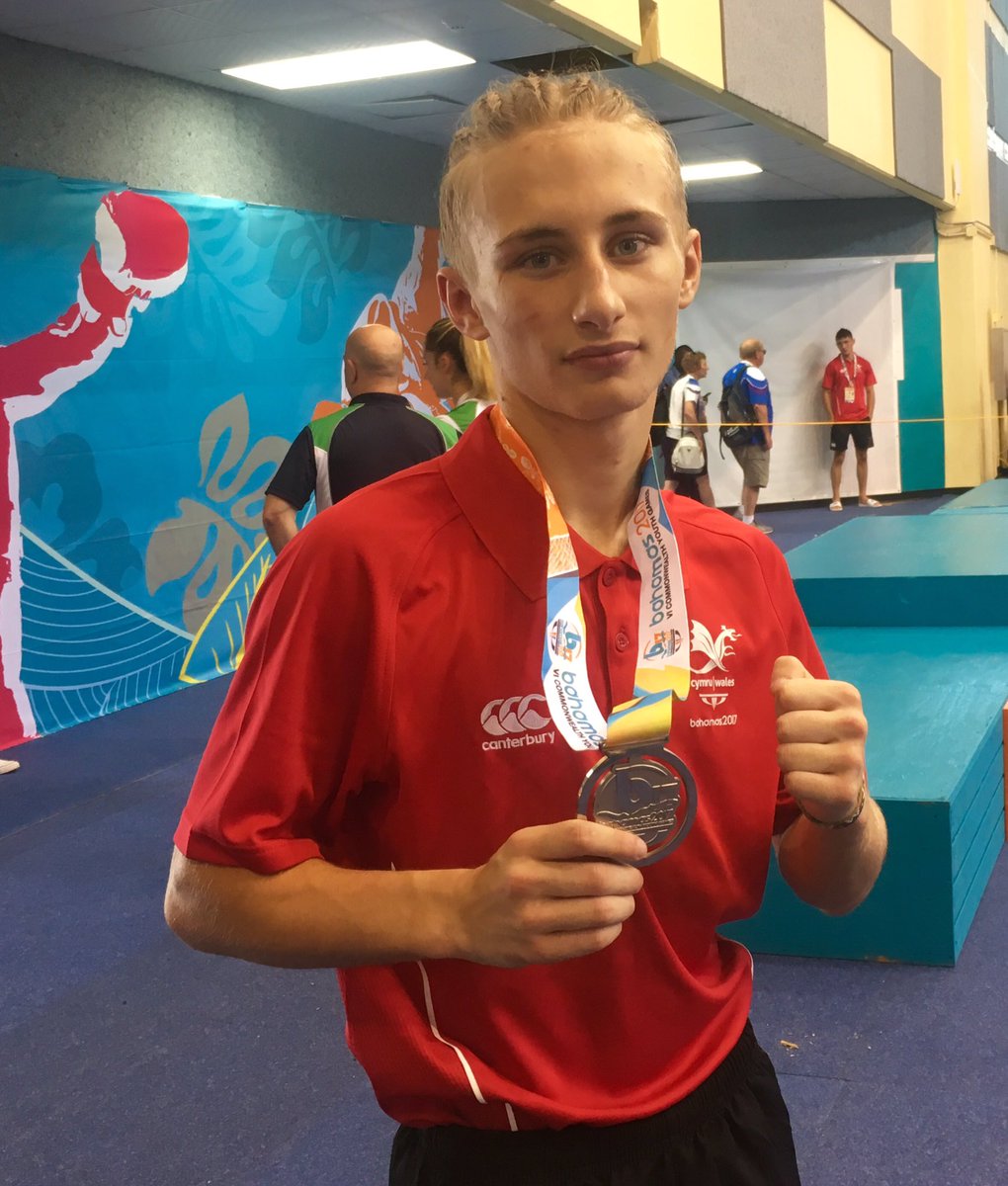 TeamWales's tweet image. Third medal of the day for Wales / Trydydd medal i Gymru heddiw! 
SILVER for James Probert #49kg #boxing