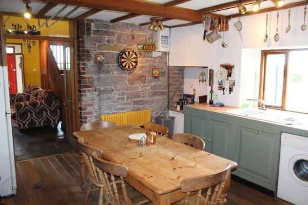 PurcellProps's tweet photo. As far as quirky and traditional homes go, this humble 4-bedroom property in the countryside is rather special 😌 >> https://t.co/Q9CMzSO46s https://t.co/p9o8UTvNb5
