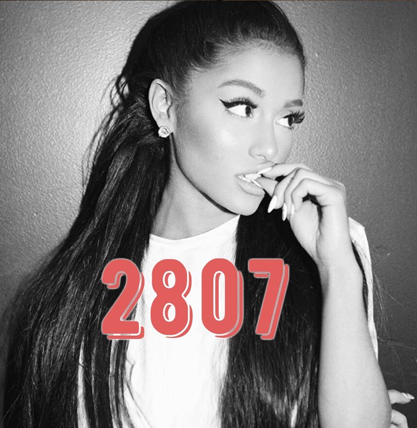 arianagstatus's tweet photo. 👀... https://t.co/1hLTlXdXAN