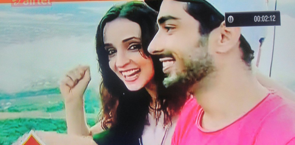 HUSSAIN_SAMI's tweet photo. @SBASIndiaTV Congrats 4 2nd anniversary.Thanx 4 this fabulous MoNaya treat.@itsmohitsehgal #SanayaIrani #JosephAdvin (01/03) https://t.co/tFlfIox1Hz