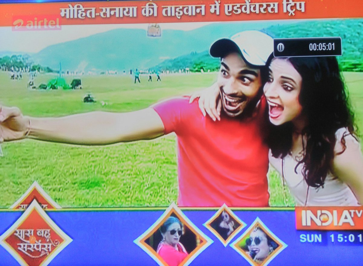 HUSSAIN_SAMI's tweet photo. @SBASIndiaTV Congrats 4 2nd anniversary.Thanx 4 this fabulous MoNaya treat.@itsmohitsehgal #SanayaIrani #JosephAdvin (01/03) https://t.co/tFlfIox1Hz