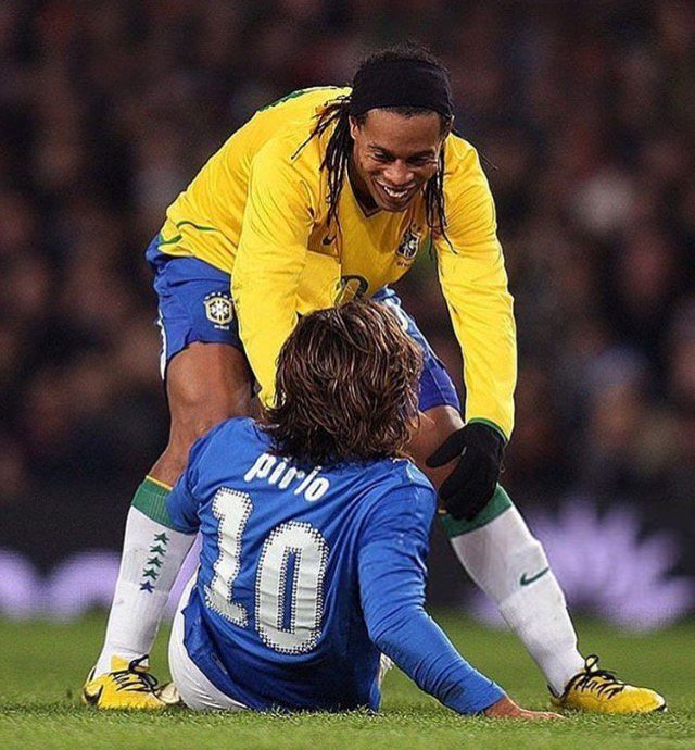 MotivacionesF's tweet photo. Mucho fútbol en una sola imagen. https://t.co/YQuTf8m2WV