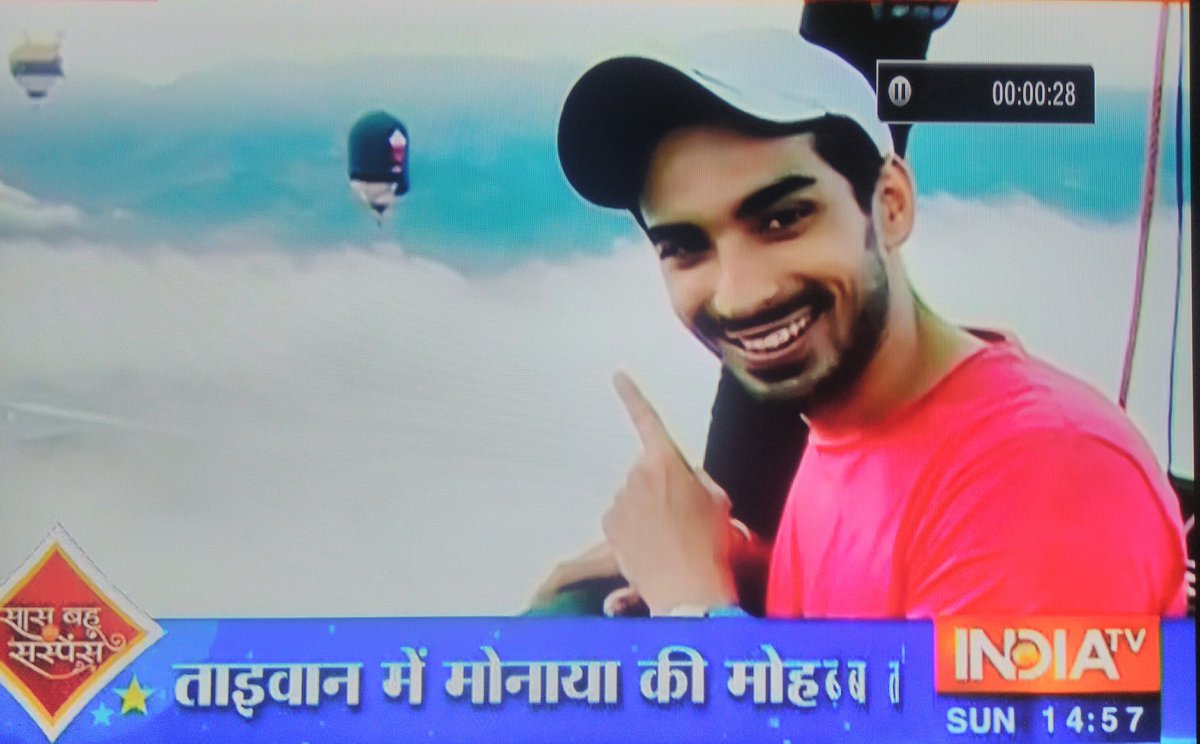 HUSSAIN_SAMI's tweet photo. @SBASIndiaTV Congrats 4 2nd anniversary.Thanx 4 this fabulous MoNaya treat.@itsmohitsehgal #SanayaIrani #JosephAdvin (03/03) https://t.co/EfhiLExLr2